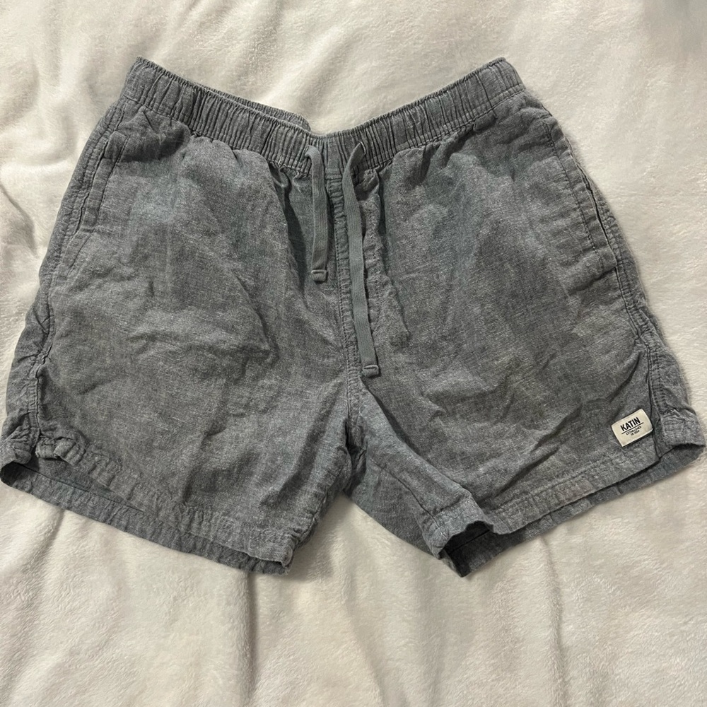 Katin Linen Shorts, 5” inseam, color is gray or heathered black, size L